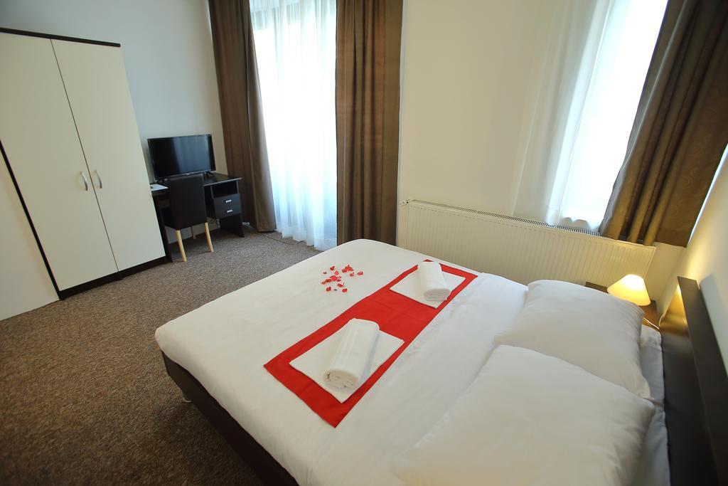 Sobe Oliva Hotel Zagreb Buitenkant foto